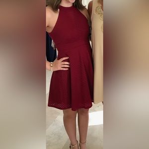 Red lined keyhole back mini